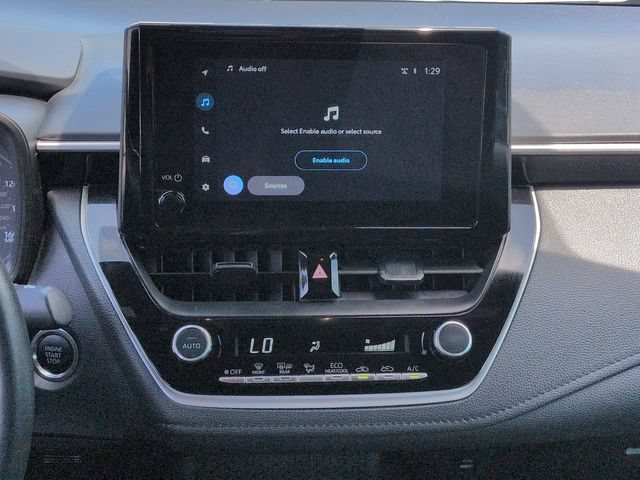 Used 2025 Toyota Corolla SE w/ Convenience Package FWD image 21
