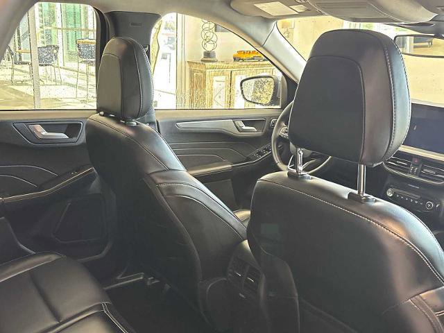 Certified 2024 Ford Escape Platinum AWD/4WD image 26