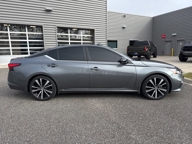 Used 2022 Nissan Altima 2.0 SR image 2