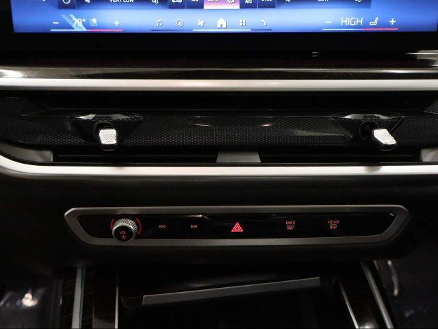 Used 2026 BMW X7 xDrive40i image 20