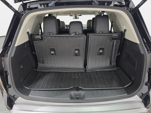 Used 2025 Nissan Pathfinder Platinum w/ Cargo Package AWD/4WD image 35