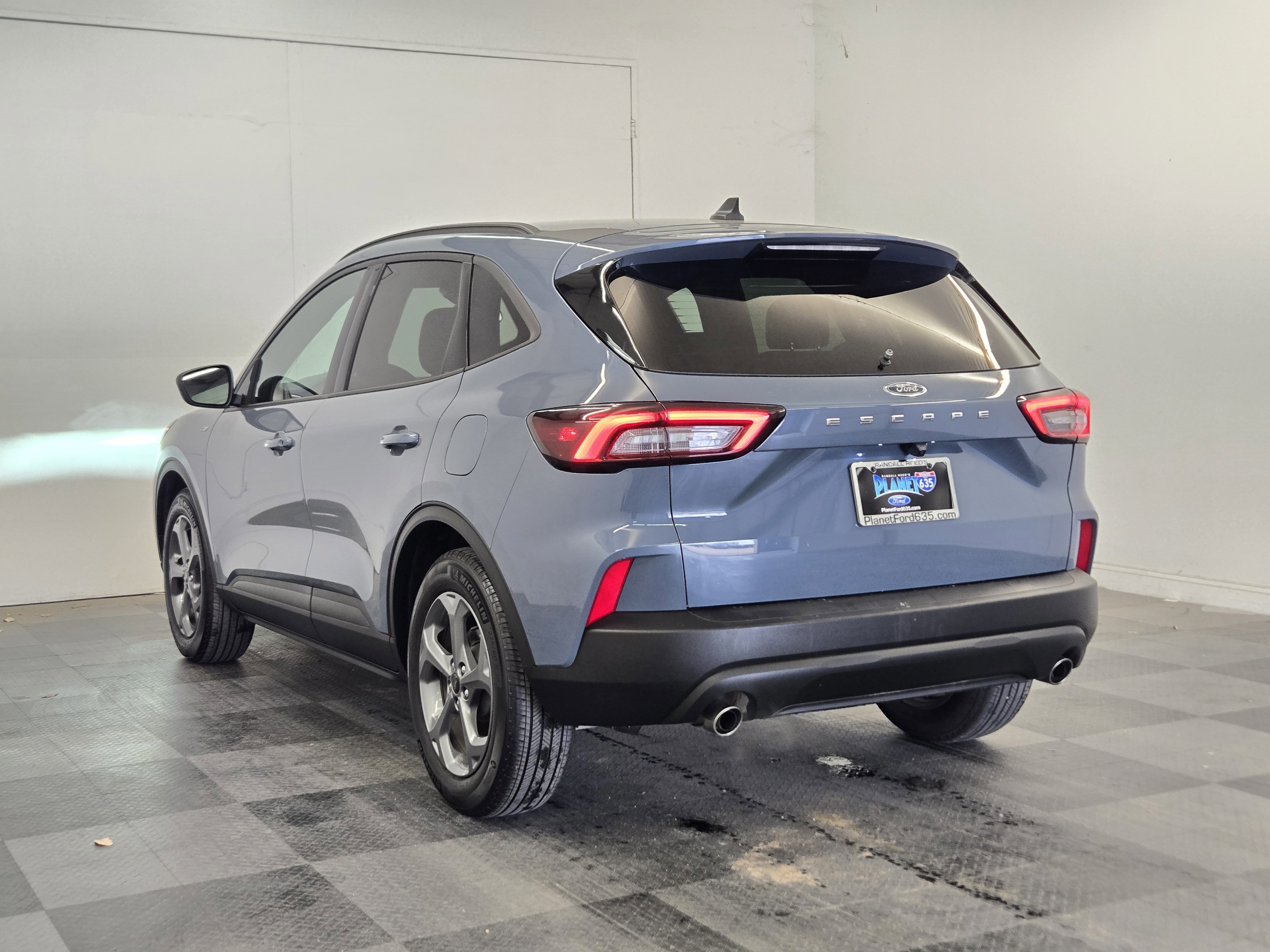 Certified 2025 Ford Escape ST-Line video 2