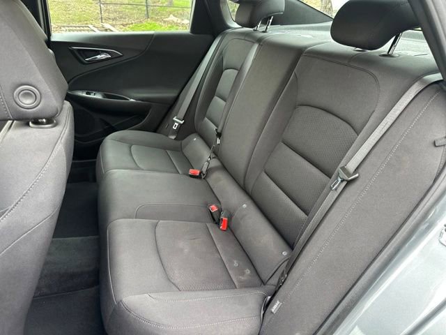 Used 2023 Chevrolet Malibu LS image 25