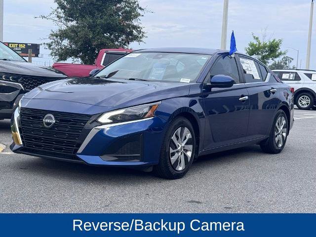 Used 2023 Nissan Altima 2.5 S FWD image 3