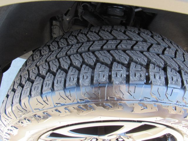 Used 2025 Chevrolet Colorado Trail Boss AWD/4WD image 14