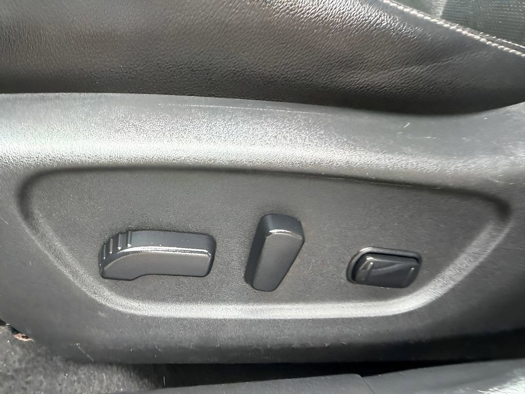 Used 2018 Nissan Rogue SL AWD/4WD image 19
