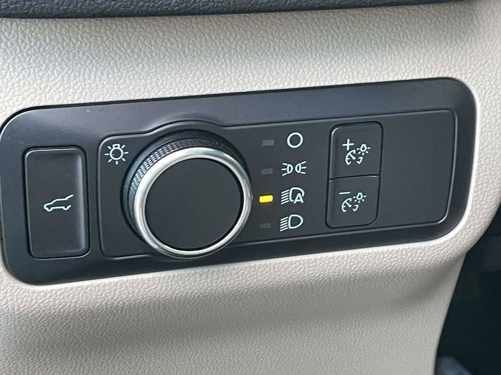 Certified 2022 Ford Escape SE w/ Convenience Package image 18