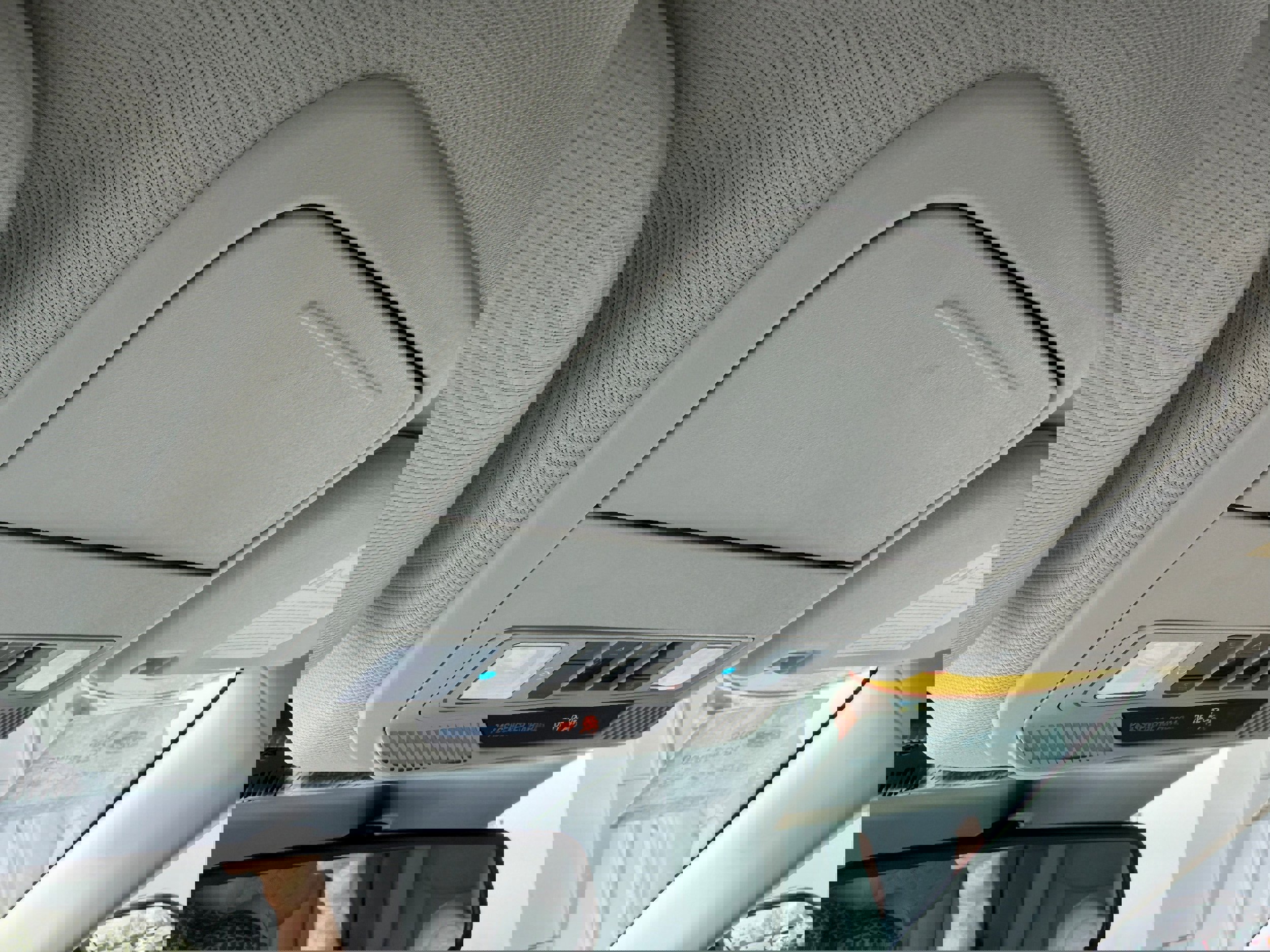 Certified 2025 Ford Explorer Platinum w/ LUX Leather Package image 27