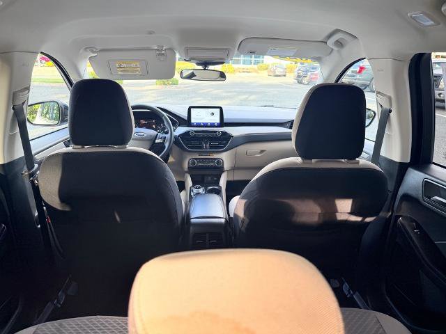 Certified 2022 Ford Escape SE w/ SE Sport Appearance Package image 14