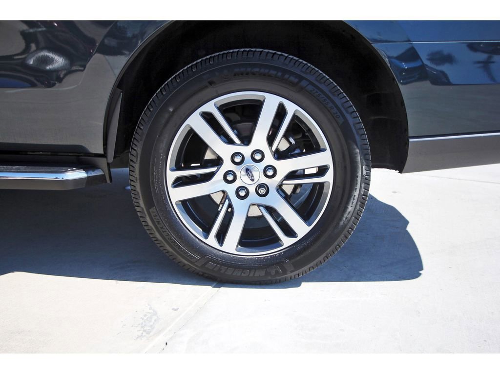 Certified 2022 Ford Expedition XLT image 30