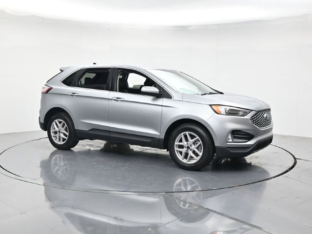 Certified 2023 Ford Edge SEL w/ Convenience Package AWD/4WD image 3