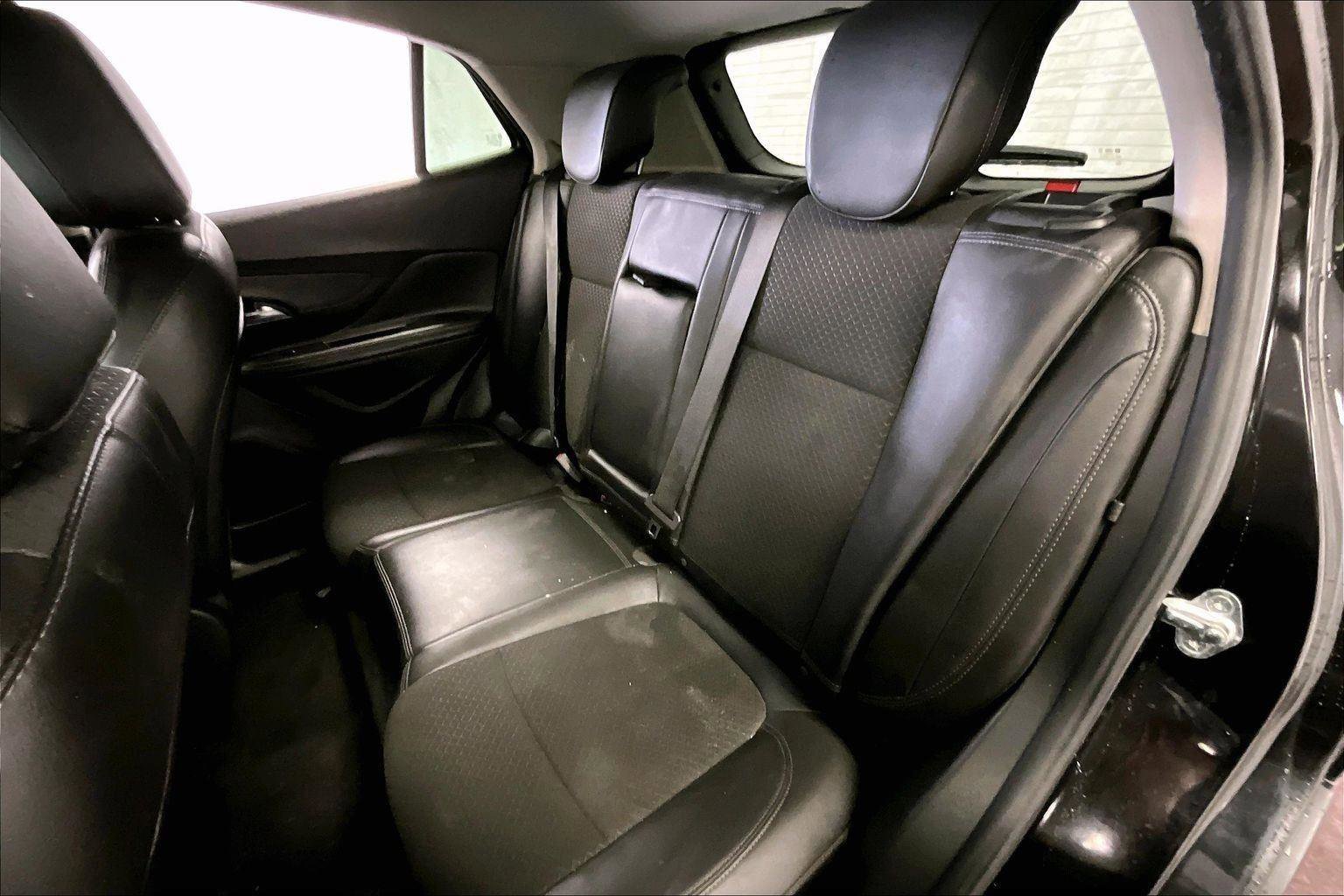 Used 2020 Buick Encore Preferred image 25