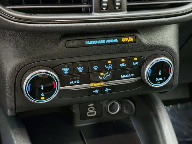 Certified 2025 Ford Escape ST-Line AWD/4WD image 16