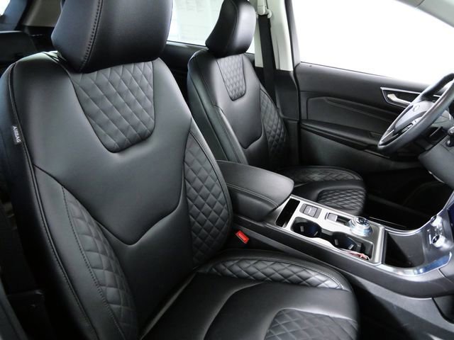 Certified 2023 Ford Edge Titanium w/ Class II Trailer Tow Package image 11