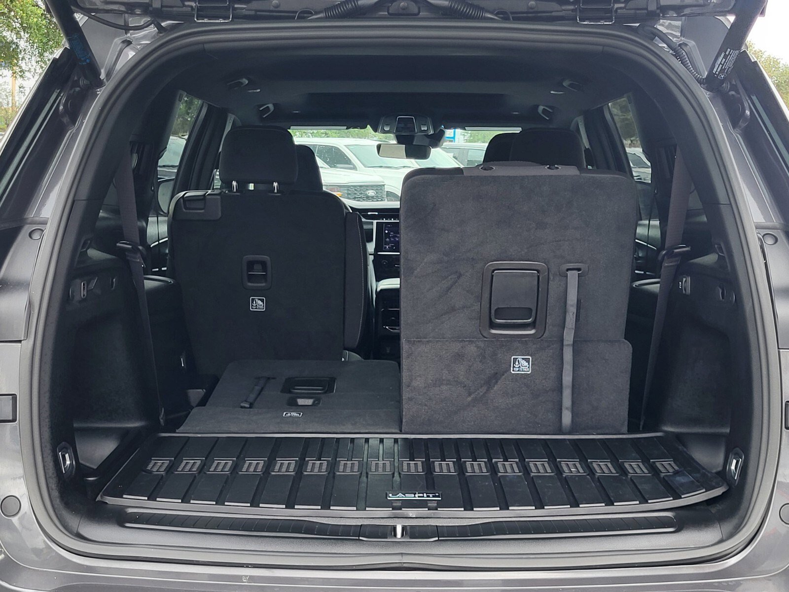 Used 2025 Jeep Grand Cherokee L Laredo w/ Luxury Tech Group I image 31