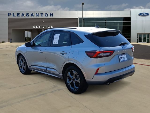 Certified 2024 Ford Escape ST-Line w/ Tech Pack #1 FWD image 3