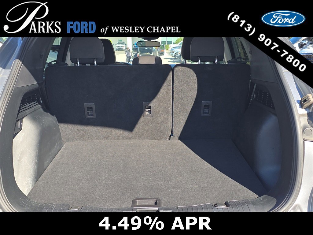 Certified 2022 Ford Escape SE w/ SE Sport Appearance Package image 8