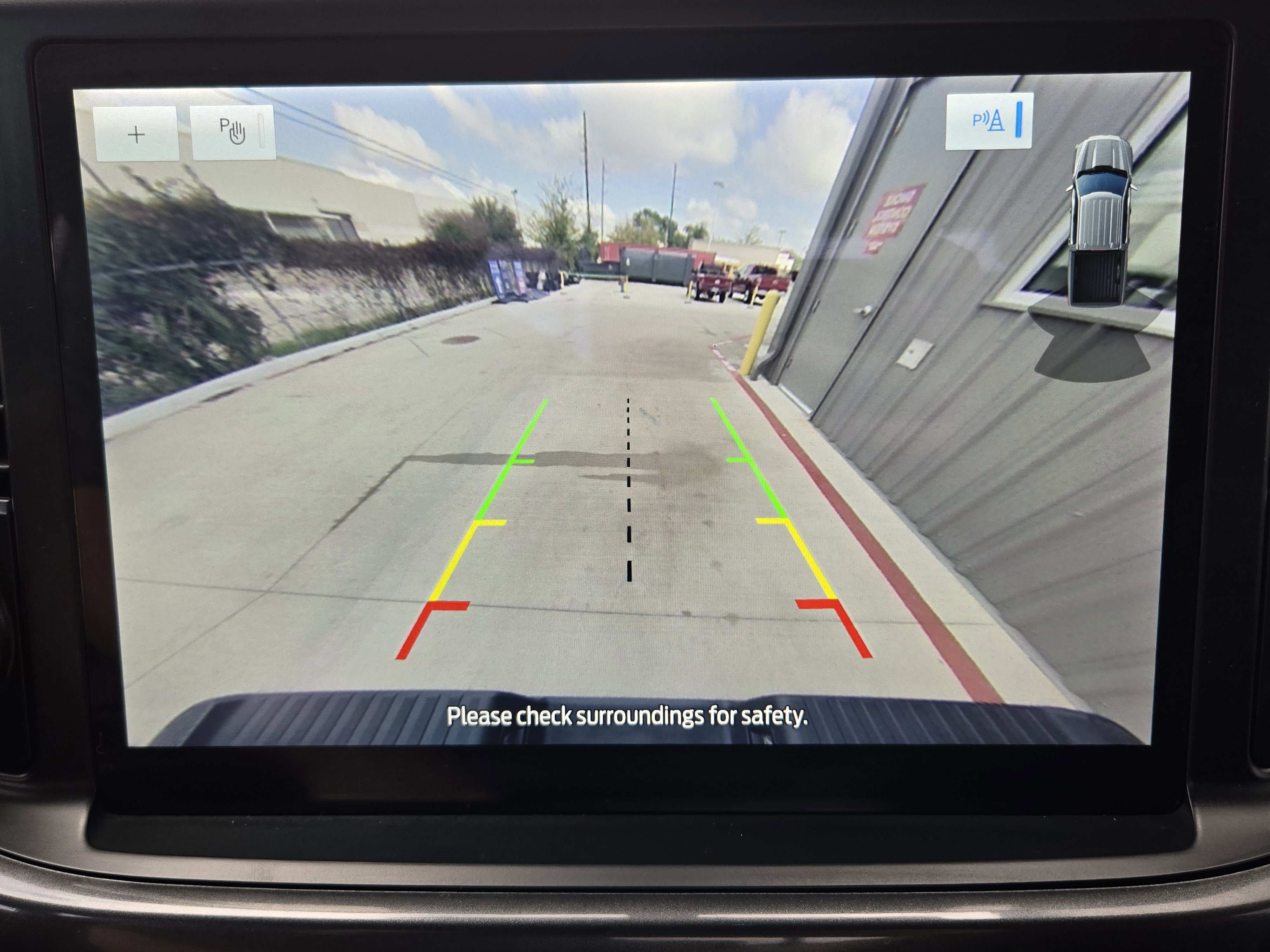 Certified 2022 Ford F150 XLT w/ Equipment Group 302A High image 13