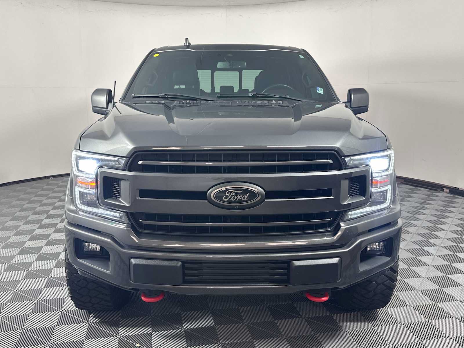 Certified 2018 Ford F150 Lariat w/ Equipment Group 502A Luxury AWD/4WD image 2