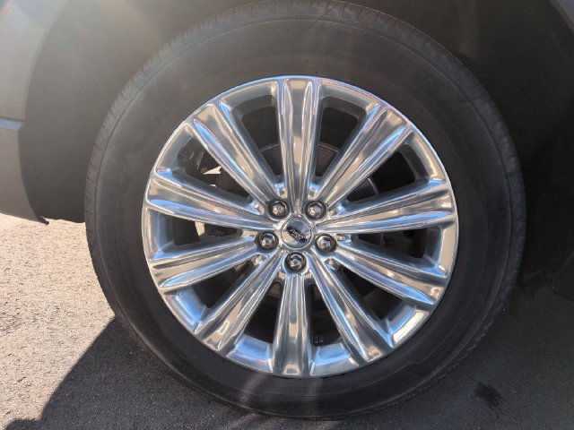 Certified 2023 Ford Explorer Limited w/ Limited Technology Package AWD/4WD image 12