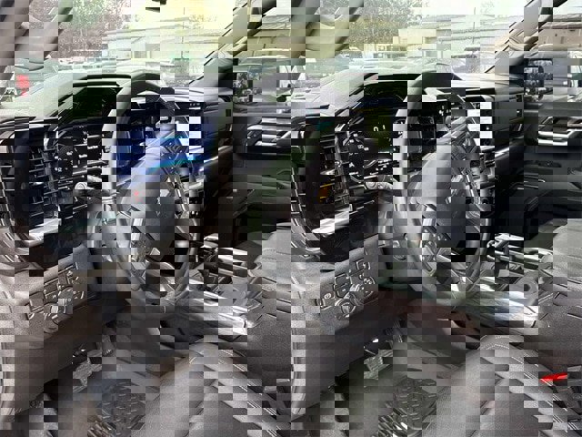 Used 2023 Chevrolet Silverado 1500 LTZ image 28