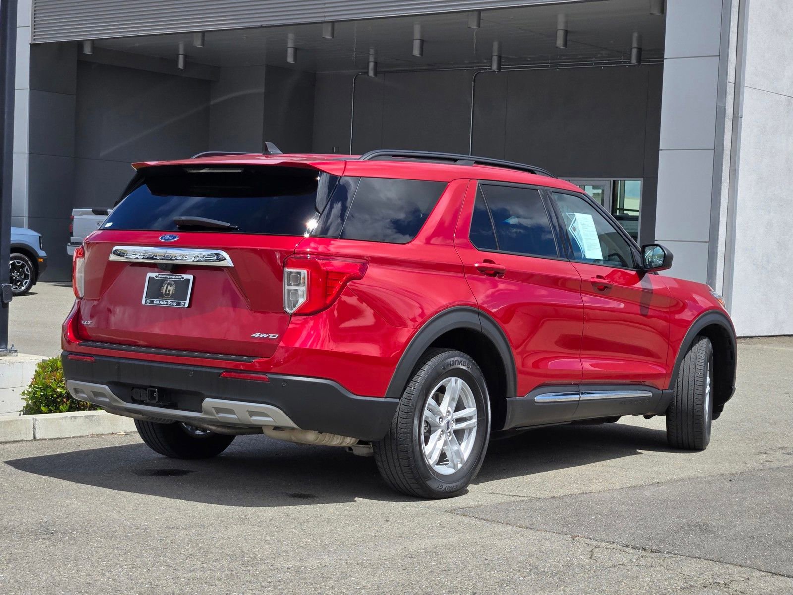 Certified 2024 Ford Explorer XLT w/ Equipment Group 202A AWD/4WD image 5