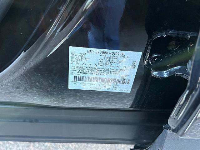 Certified 2023 Ford Explorer XLT w/ Equipment Group 202A image 25