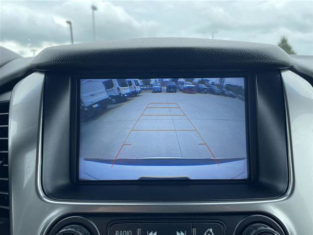 Used 2018 Chevrolet Suburban Premier w/ Max Trailering Package AWD/4WD image 23