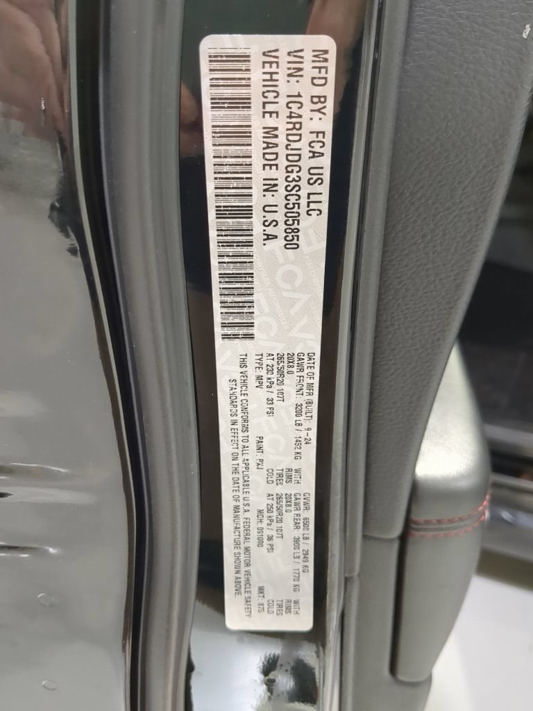 Used 2025 Dodge Durango GT w/ Trailer Tow Group IV AWD/4WD image 17