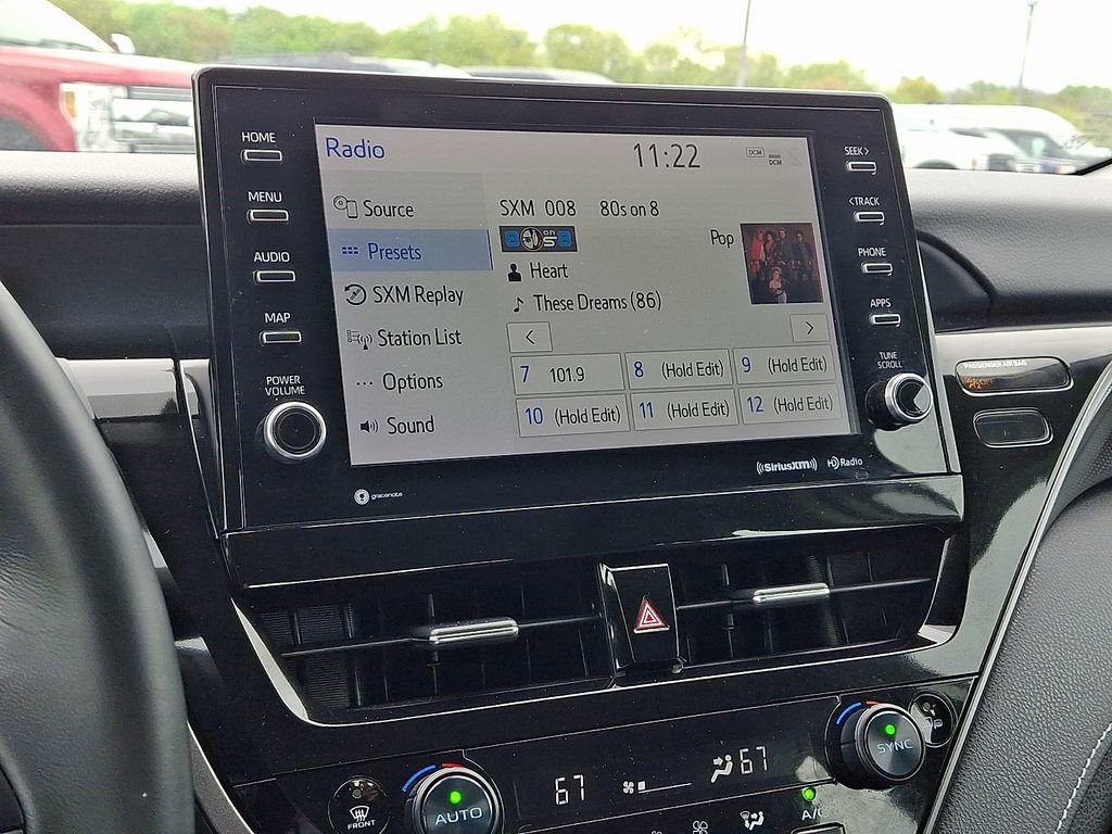 Used 2022 Toyota Camry XSE FWD image 16