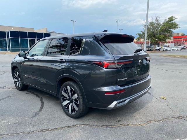 Used 2025 Mitsubishi Outlander SE AWD/4WD image 5