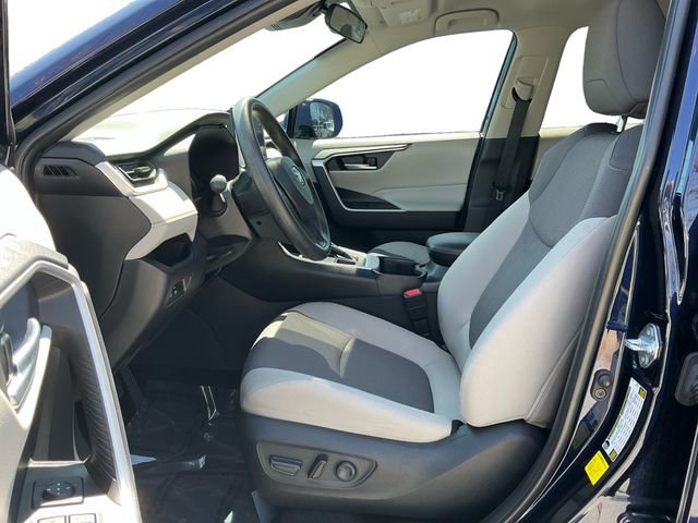Used 2025 Toyota RAV4 XLE image 10