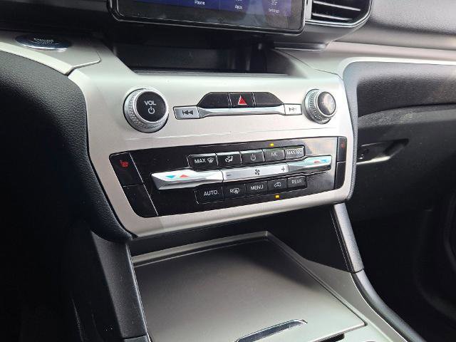 Certified 2022 Ford Explorer XLT image 25