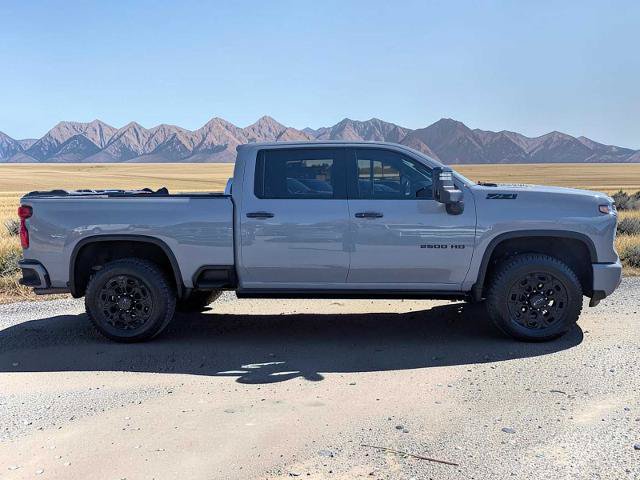 Used 2024 Chevrolet Silverado 2500 LTZ w/ LTZ Plus Package AWD/4WD image 7