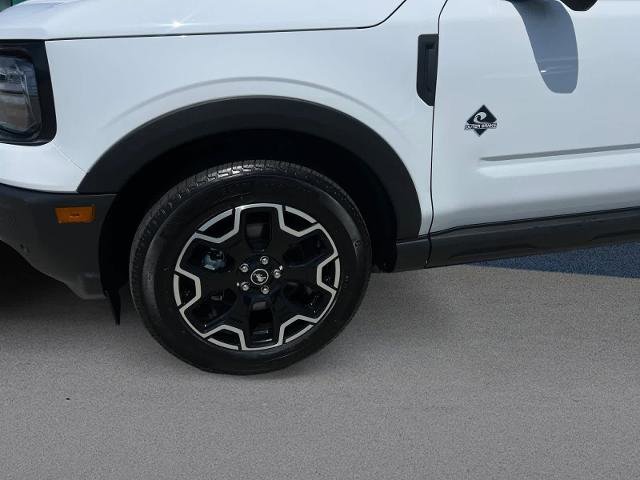 Certified 2025 Ford Bronco Sport Outer Banks w/ Outer Banks Tech Package+ AWD/4WD image 10