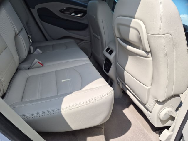 Used 2022 GMC Terrain Denali w/ Denali Premium Package AWD/4WD image 21