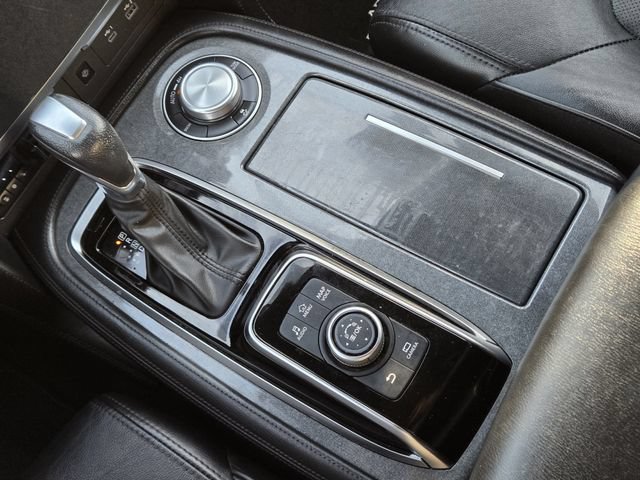Used 2023 Nissan Armada SL w/ Midnight Edition Package AWD/4WD image 19