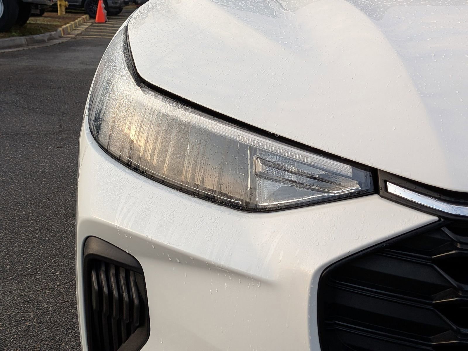 Certified 2025 Ford Escape ST-Line w/ Equipment Group 301A image 11