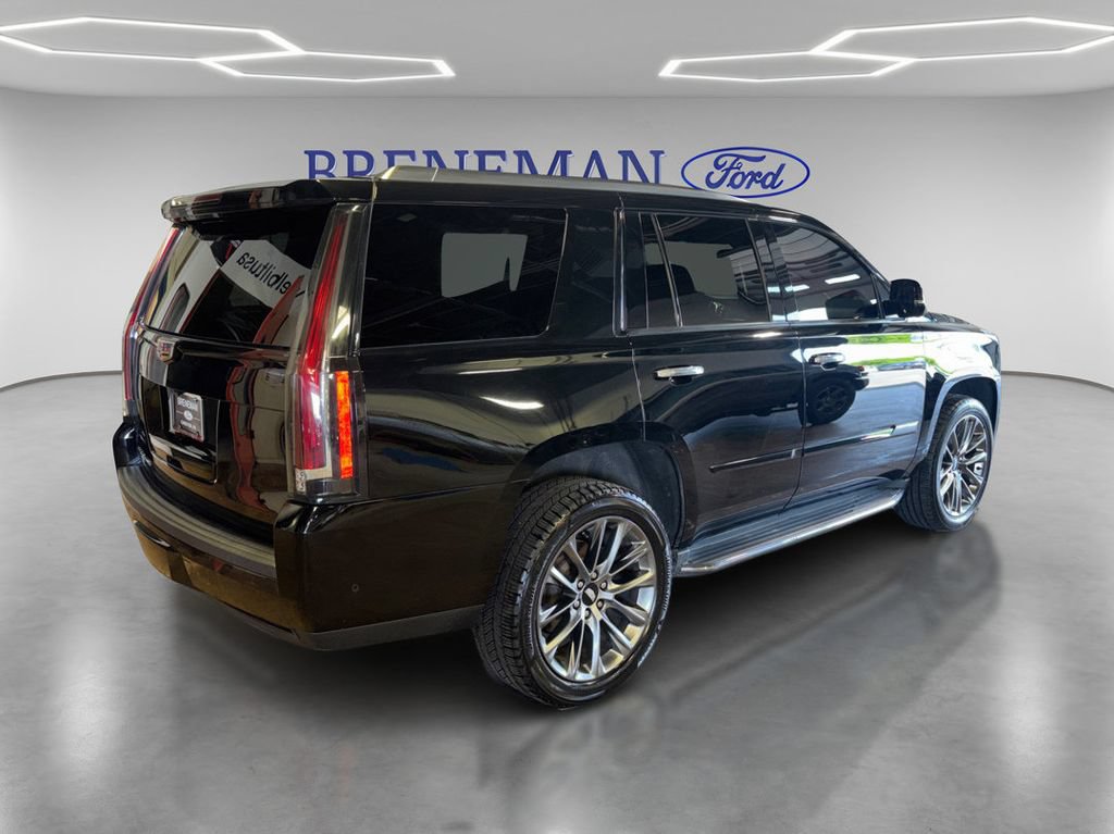 Used 2019 Cadillac Escalade Luxury w/ Escalade Sport Edition AWD/4WD image 5