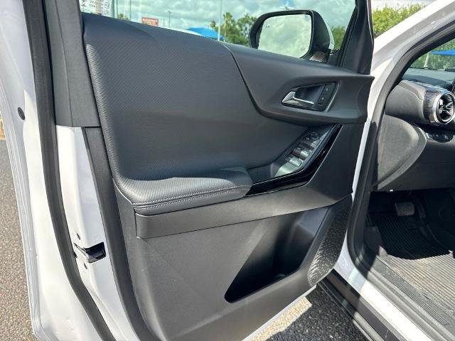 Used 2026 Chevrolet Equinox LT w/ LPO, Floor Liner Package FWD image 15