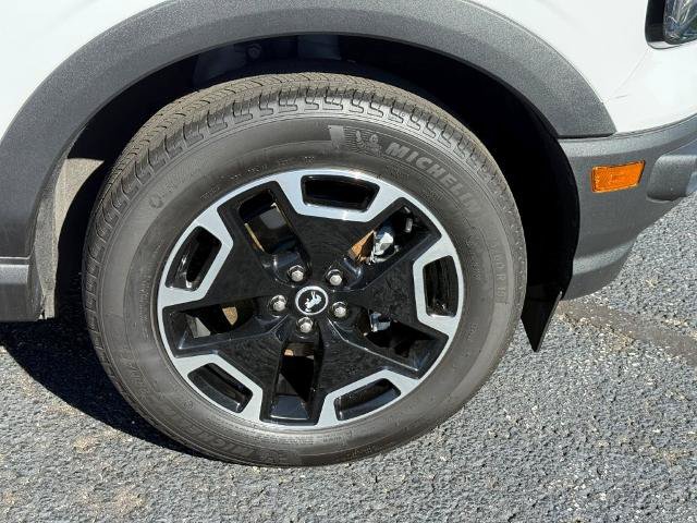 Certified 2023 Ford Bronco Sport Outer Banks w/ Tech Package AWD/4WD image 9