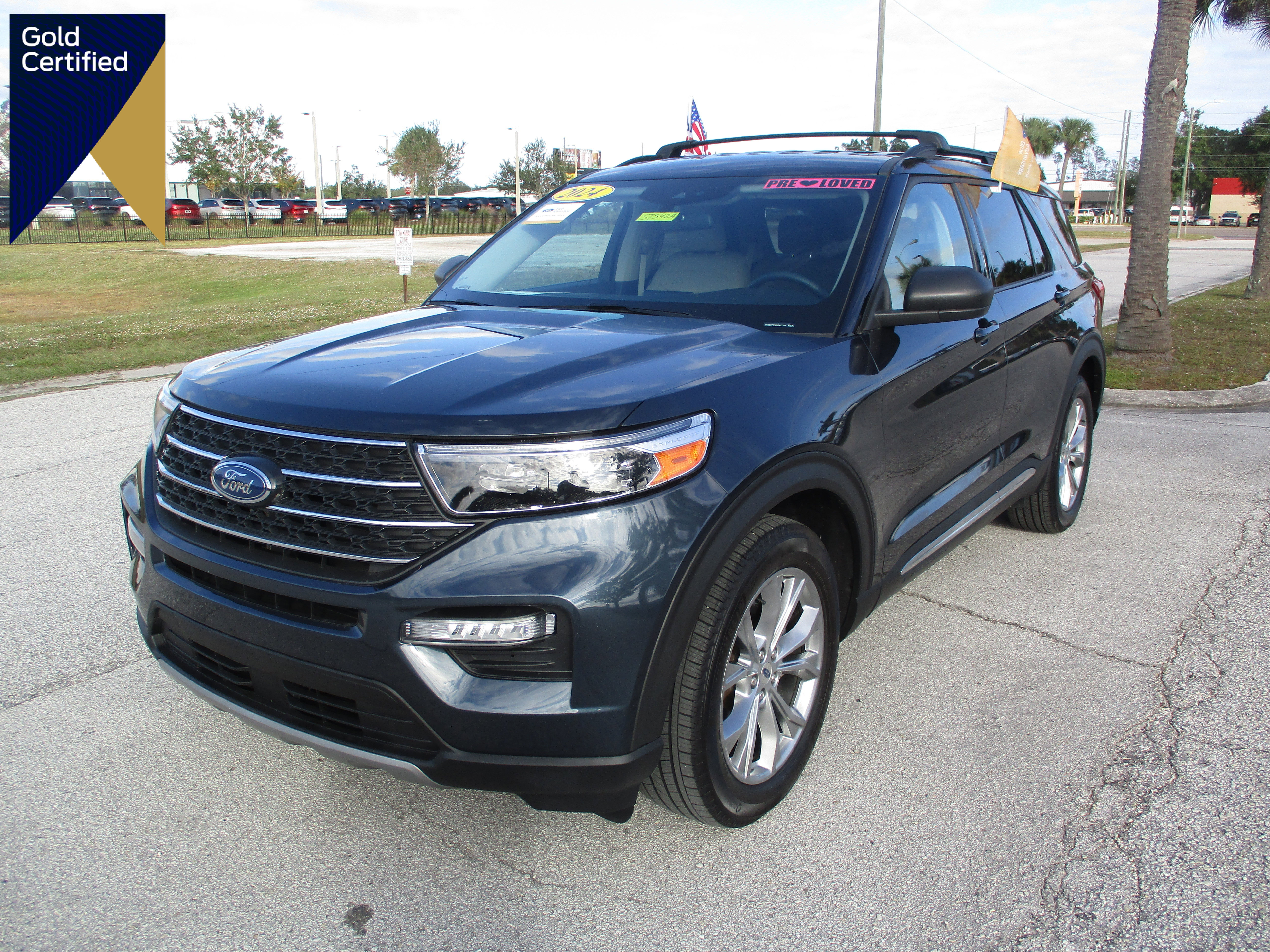 Certified 2024 Ford Explorer XLT w/ Equipment Group 202A image 1