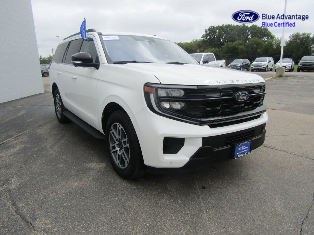 Certified 2025 Ford Expedition Active AWD/4WD image 10