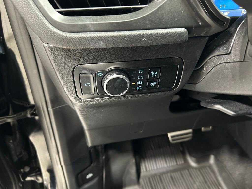 Certified 2024 Ford Escape ST-Line w/ Tech Pack #1 AWD/4WD image 10