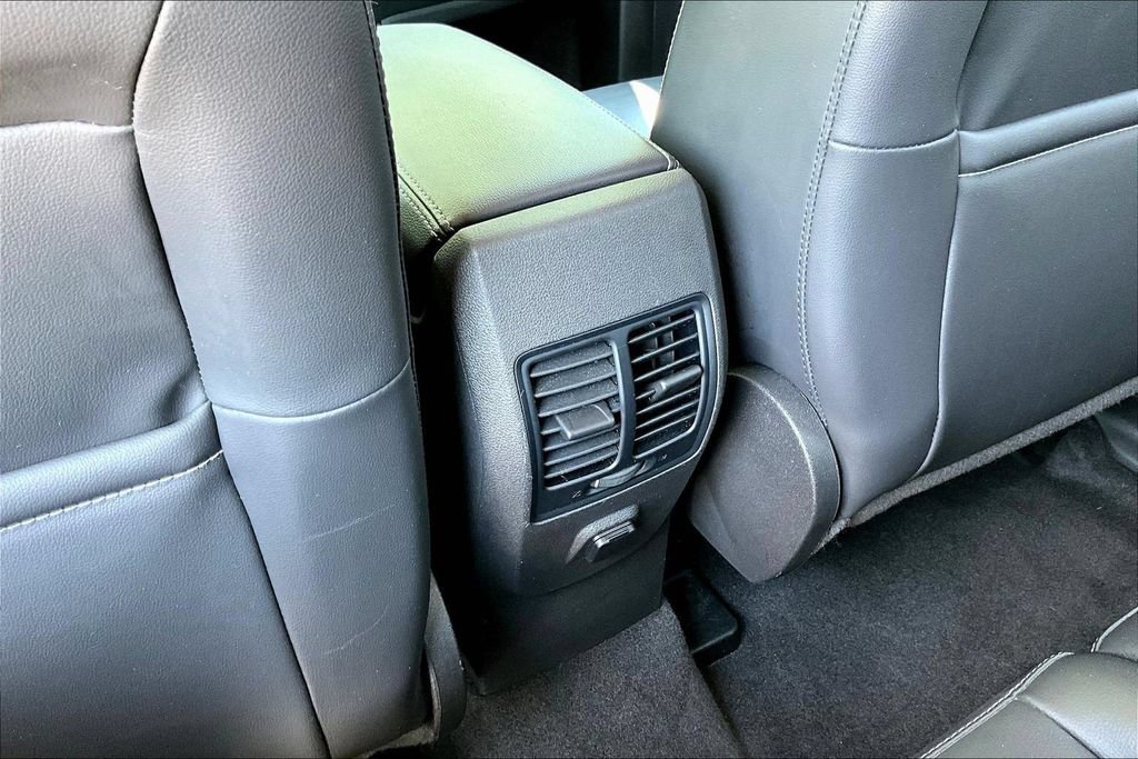 Certified 2019 Ford Escape SEL FWD image 12