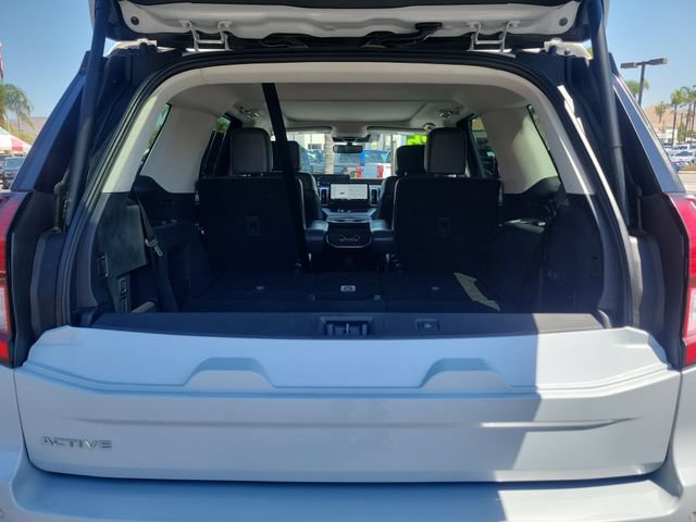 Certified 2025 Ford Expedition Active AWD/4WD image 28