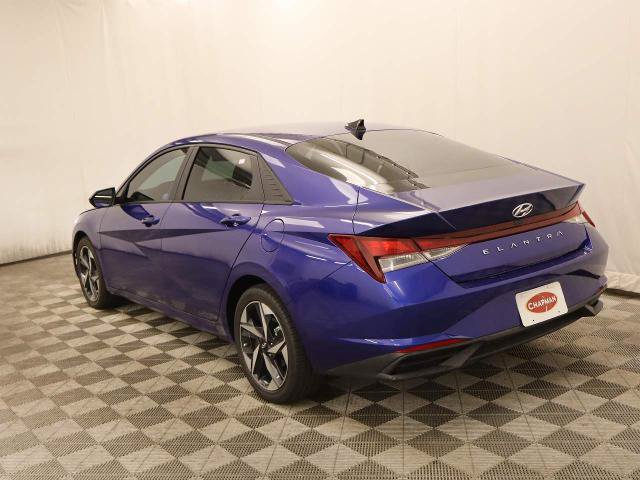 Used 2023 Hyundai Elantra SEL w/ Convenience Package FWD image 8