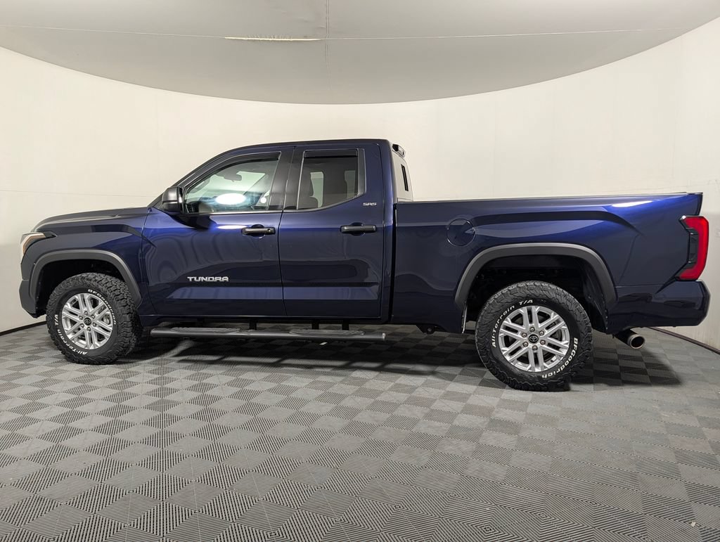 Used 2022 Toyota Tundra SR5 AWD/4WD image 5
