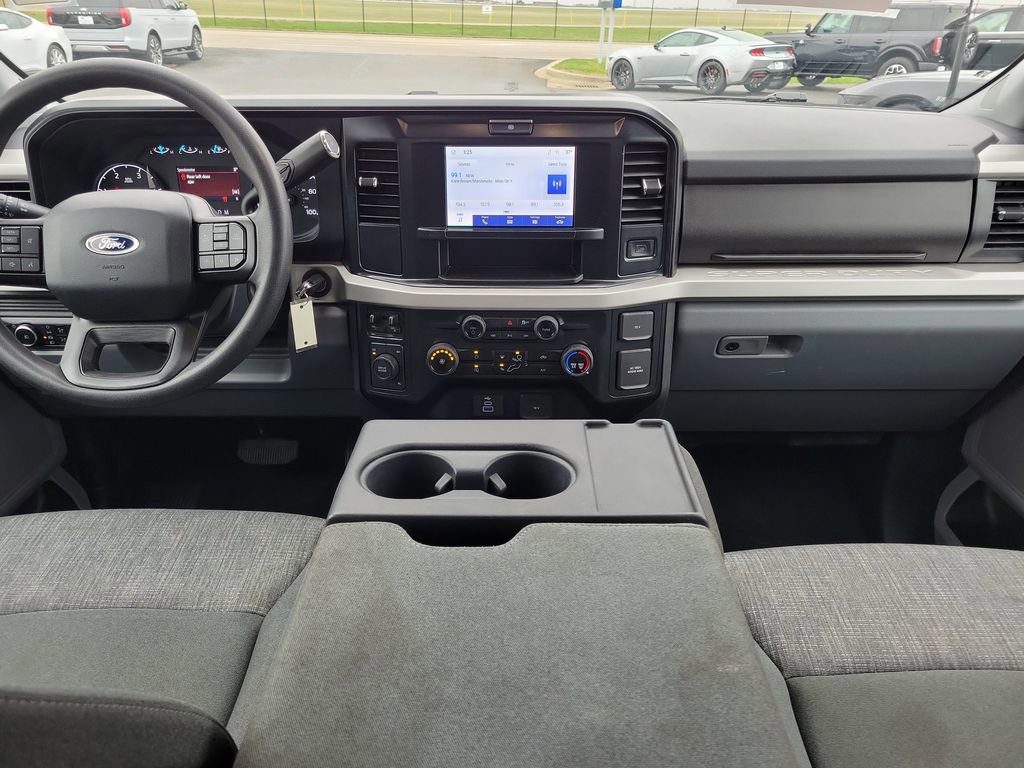 Certified 2025 Ford F250 XLT image 11