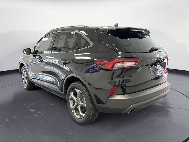 Certified 2025 Ford Escape ST-Line Select AWD/4WD image 6